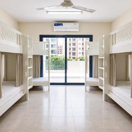 TIDY Premium Hostel DUBAI, hotel en Sharjah