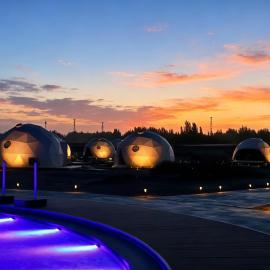 Dunhuang Desert Galaxy Celestial Palace - Glamping Resort, hotel i Dunhuang