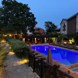 ATOS Srebrno jezero - Villa and Restaurant, hotel en Veliko Gradiste