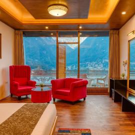 New Naina Rockland- Centrally Heated and Cooled rooms with Mountain & River View