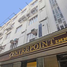 Super Townhouse Centre Point Inn Near Esplanade Metro Station
