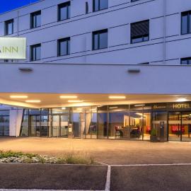 PLAZA INN Wiener Neustadt, BW Signature Collection、ウィーナー・ノイシュタットのホテル