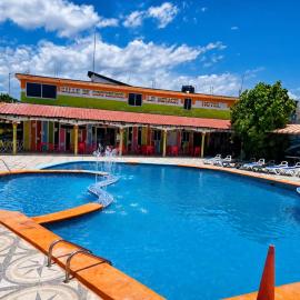 Le Mirage Hotel, hotel u gradu 'Langlaise'