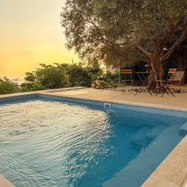 Villa 402 Batroun, hotel din Batroûn