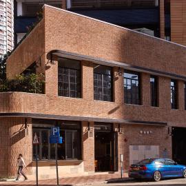 Little Tai Hang, hotel v Hong Kongu