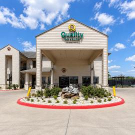 Quality Inn & Suites Victoria South, hotelli kohteessa Victoria