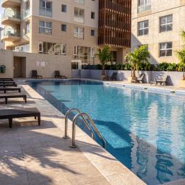 West One - Exclusive Private Pool Central Location,位于直布罗陀的酒店