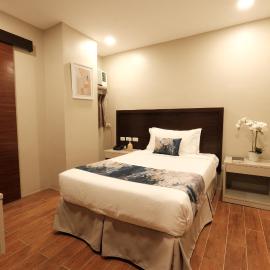 Royale Parc Hotel and Convention Center, hotel en Batangas