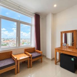 Hạng Phòng Thoải Mái Rất Gần Chợ Đêm - TH&TH CN2 Hotel, hotel Da Latban