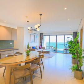 The Sóng Vũng Tàu Apartment - Infinity Pool, Sea View & Near Beach By Pt, hotel in Vung Tau