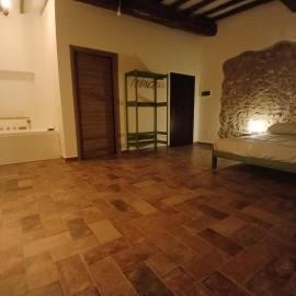 Controra - Suite Matrimoniale con Vasca Idromassaggio, hotel in Norma