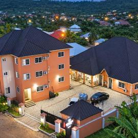 Senalli Hotel, Hotel in Koforidua
