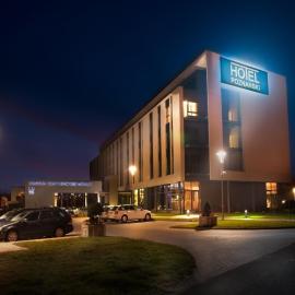 Hotel Poznański A2, מלון בפוזנאן