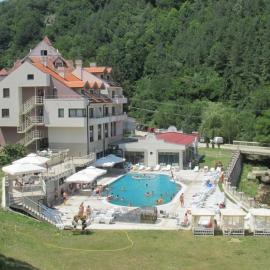 Hotel Kopaonik Lukovska Banja, ξενοδοχείο σε Lukovo