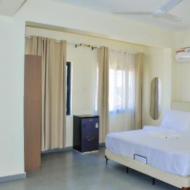 Novelle Hotel and Apartment, hotel v Jube