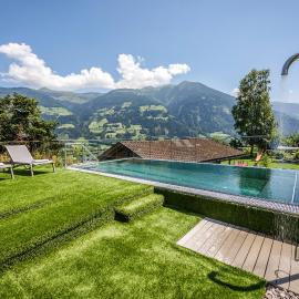 Gartenhotel Crystal