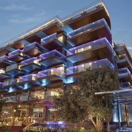 DoubleTree by Hilton Kusadasi, Hotel in Kuşadası