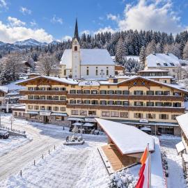 Hotel Alte Post Fieberbrunn، فندق في فييبربرون