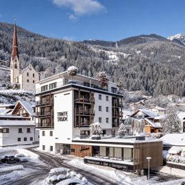 Aparthotel Tante Trude - Rooms & Apartments, Ötz