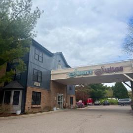 Smart Suites, an Ascend Collection Hotel