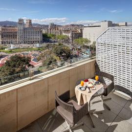 Olivia Plaza Hotel, khách sạn ở Barcelona