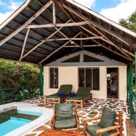 Manyatta Camp, hotel em Voi