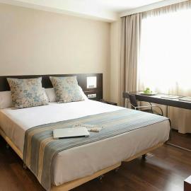 Sercotel Aura Algeciras، فندق في الجزيرة الخضراء