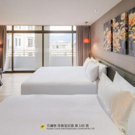 CHECK inn SELECT Hualien LinSen