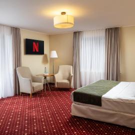 Classic Inn Hotel, hotel din Brașov