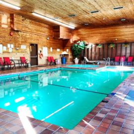 Ramada by Wyndham Kelowna Hotel & Conference Center- Pool, Hot Tub, and Restaurant, hotell i Kelowna