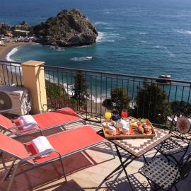 Jonic Hotel Mazzarò, hótel í Taormina