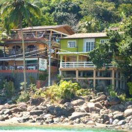 Pousada Cibeles, hotel u gradu 'Praia de Araçatiba'