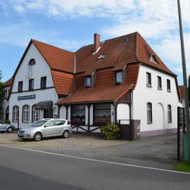 Hotel Zum goldenen Stern，位于Leibsch的酒店