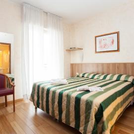 Residence Desenzano, hotel di Milan