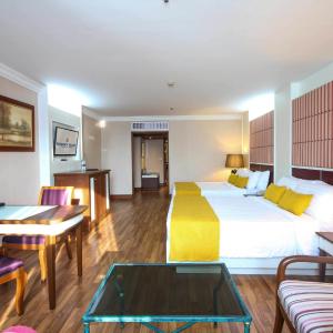 Junior Suite 2 Single Beds, 65 Sqm, Sofa Living Area, Free Wifi, Executive Lounge,  Tv Desk