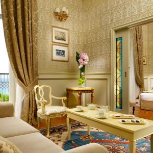 Queen Suite with Sea View with Balcony