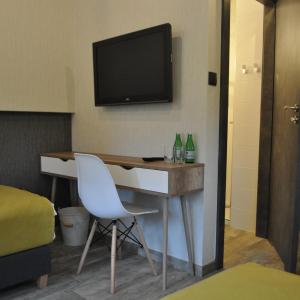 Deluxe Double Room with Shower