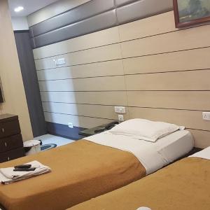 Executive Deluxe Double or Twin Room