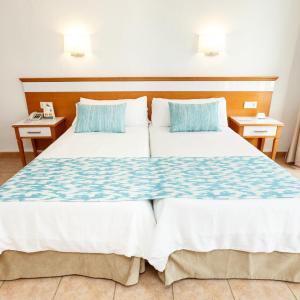 Double or Twin Room (1 Adult+1 Child)
