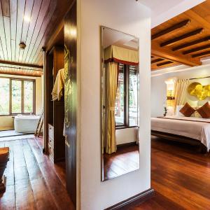 Grand Deluxe Suite with Garden View