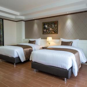 Deluxe Twin Room