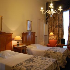 Superior Double or Twin Room with Extra Bed