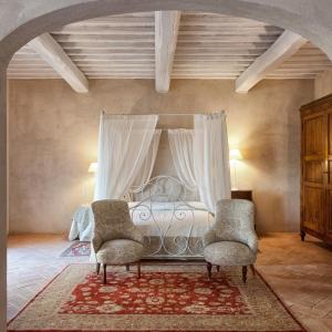 Suite with Garden View
