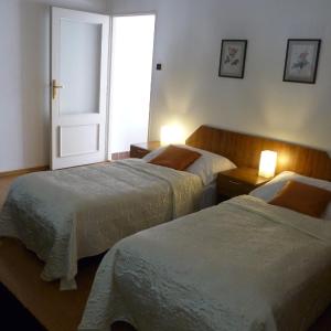 Apartment (4 Adults)