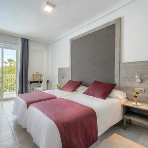 Twin Room with Balcony