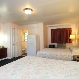 Standard Room with 2 Double Beds  (2 Adults)