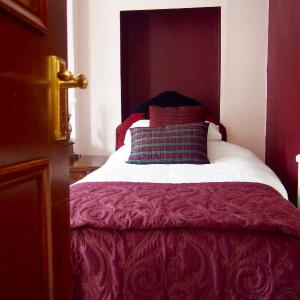 Standard Twin Room with Garden View