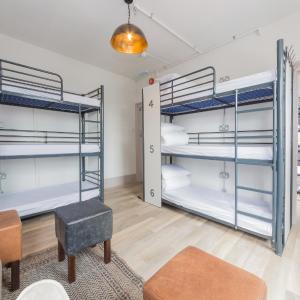 Bed in 12-Bed Mixed Dormitory Room with Shared Bathroom