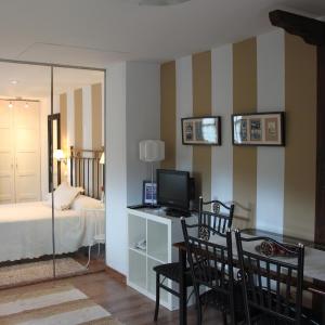 Apartment (2 Adults)