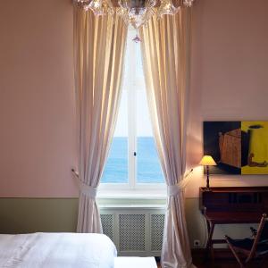 Deluxe Double or Twin Room with Sea View
